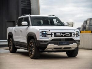 BYD Shark 6